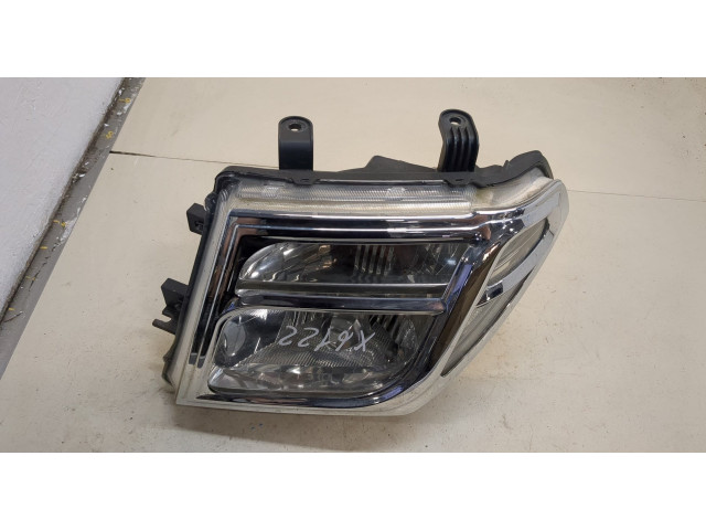 Фара передняя  Nissan Pathfinder 2004-2014 левая 