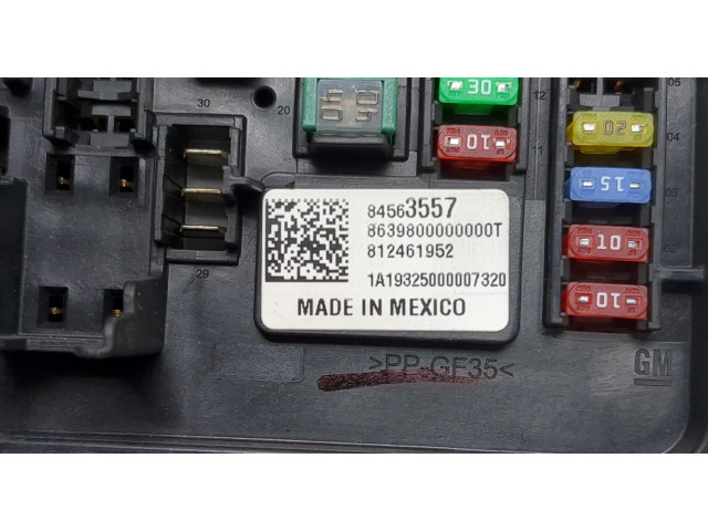 Блок предохранителей  Cadillac CT5 2019-2024      812461952, 84563557   