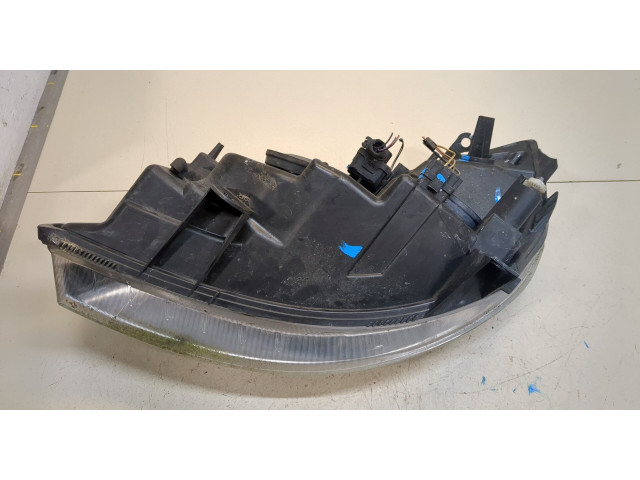 Фара передняя  Renault Scenic 2003-2009 правая 