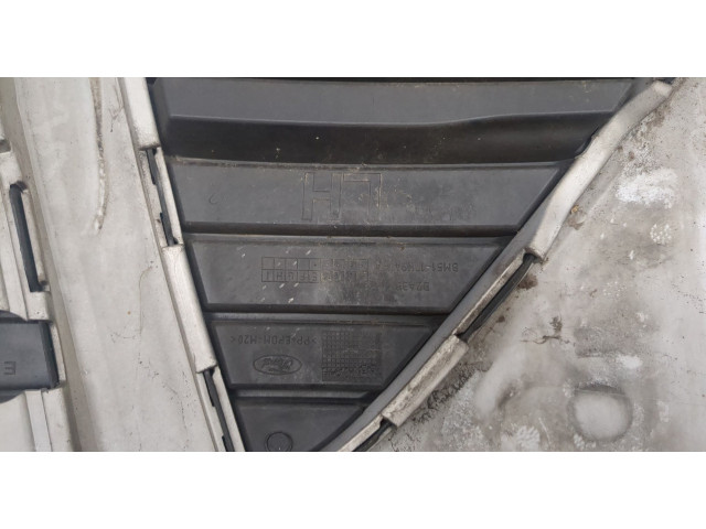 Решетка радиатора  Ford Focus 3 2011-2015          2048467, BM518200BF
