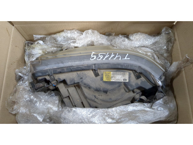 Фара передняя  Land Rover Range Rover Sport 2005-2009 правая 