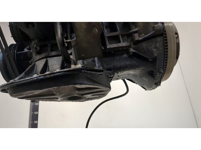 Форсунка топливная  Nissan Serena (C23) 1992-1999    166009C600     