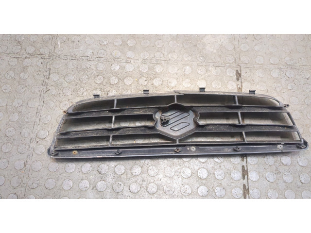 Решетка радиатора  Suzuki Alto 2002-2006          