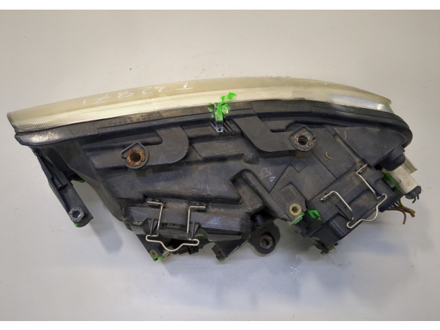 Фара передняя  Skoda SuperB 2001-2008 правая 