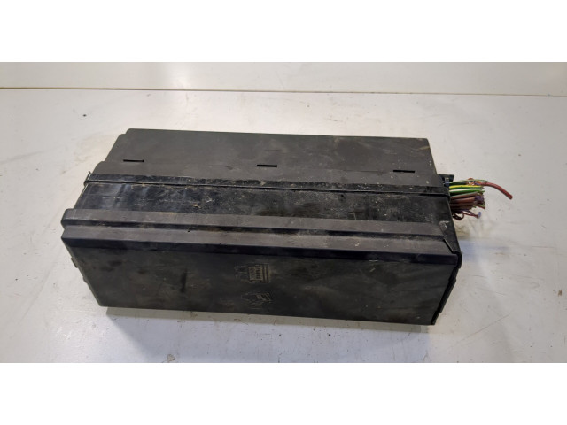 Блок предохранителей  Land Rover Range Rover Sport 2005-2009      2007577200   
