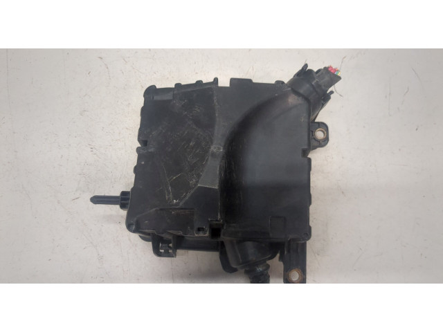 Блок предохранителей  Renault Megane 3 2009-2016           1.6