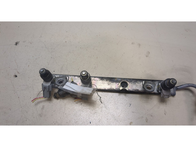 Форсунка топливная  Mitsubishi Colt 2008-2012    MR988977, MN143973     