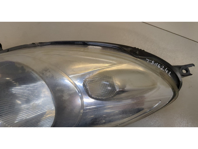 Фара передняя  Nissan Note E11 2006-2013 правая 