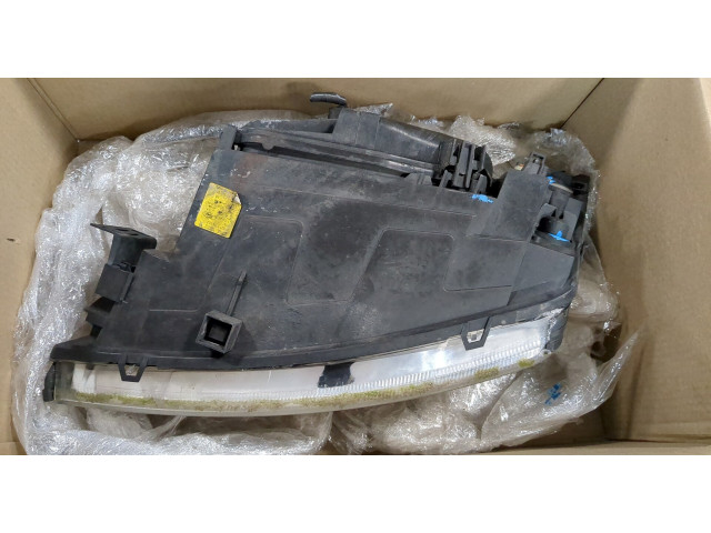 Фара передняя  Ford Mondeo 3 2000-2007 правая 
