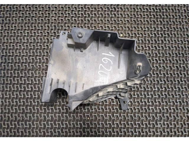 Корпус блока предохранителей  Jeep Grand Cherokee 2010-2013           3.6