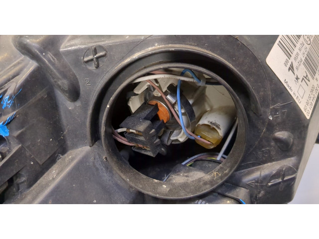 Фара передняя  Renault Megane 3 2009-2016 левая 
