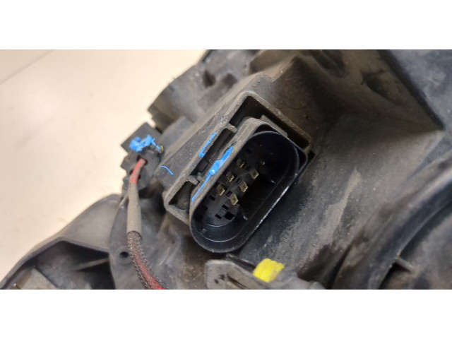 Фара передняя  Mercedes ML W166 2011- правая 