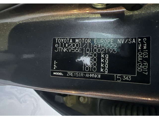 Фара передняя  Toyota Auris E15 2006-2012 правая 