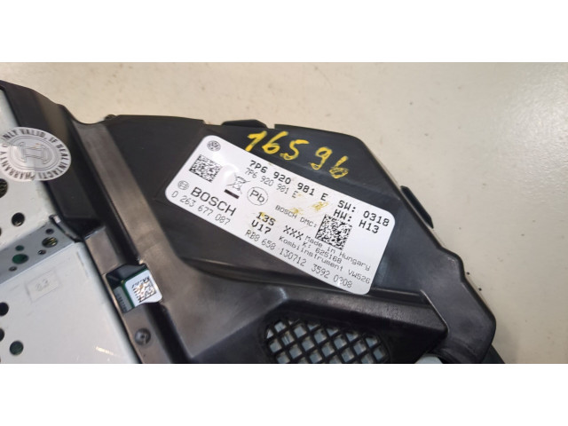 Панель приборов  Volkswagen Touareg 2010-2014           3.6  Бензин