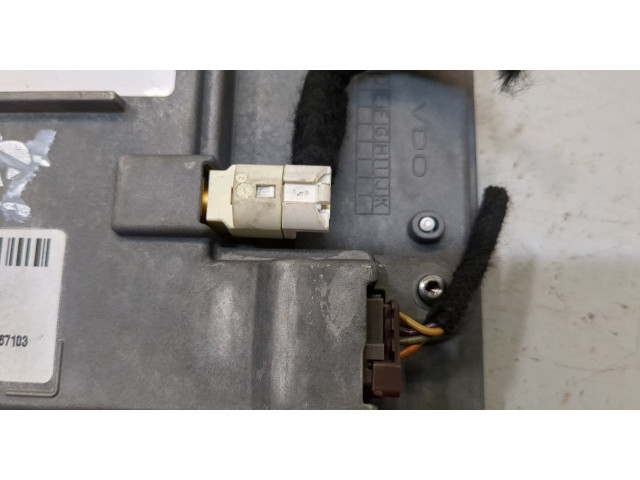 Дисплей бортового компьютера  Peugeot 208 2012-2019 9805301780       