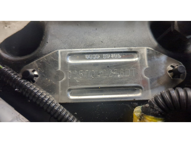 Клапанная крышка двигателя ДВС  Land Rover Range Rover Sport 2005-2009 2.7     
