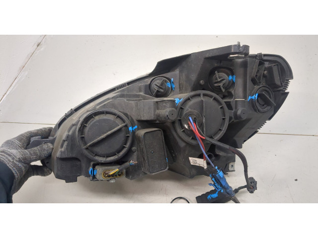 Фара передняя  Mercedes C W204 2007-2013 правая 