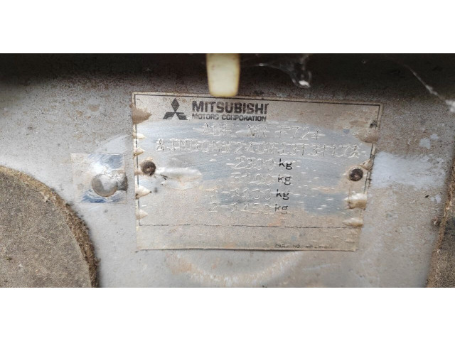 Моторчик заднего дворника  Mitsubishi Pajero 1990-2000      