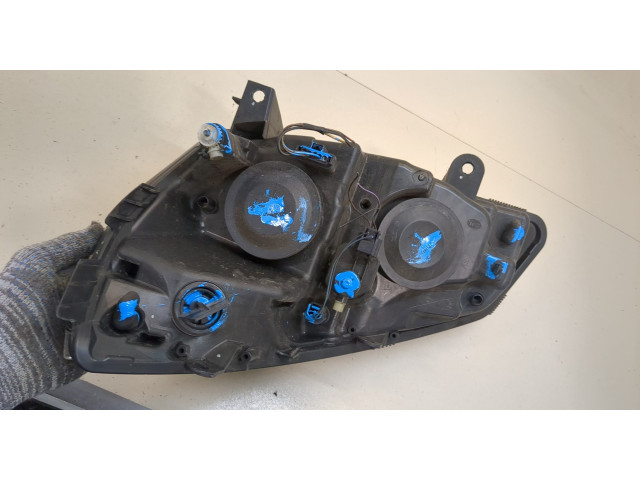 Фара передняя  Renault Scenic 2003-2009 правая 
