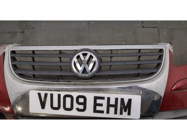 Бампер  Volkswagen Touran 2006-2010 передний   