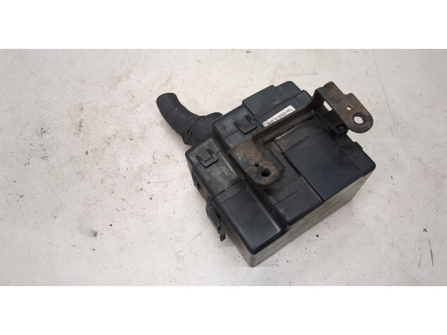 Блок реле  Hyundai Tucson 1 2004-2009      9490E120   1  2