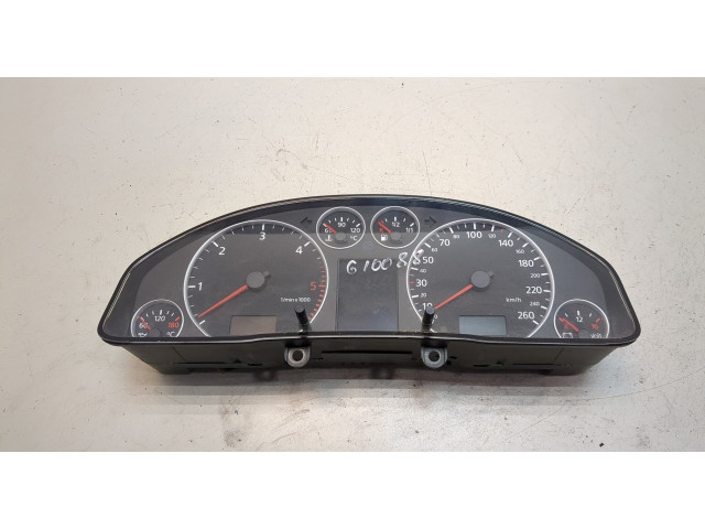 Панель приборов  Audi A6 (C5) 1997-2004       4B0920933G     