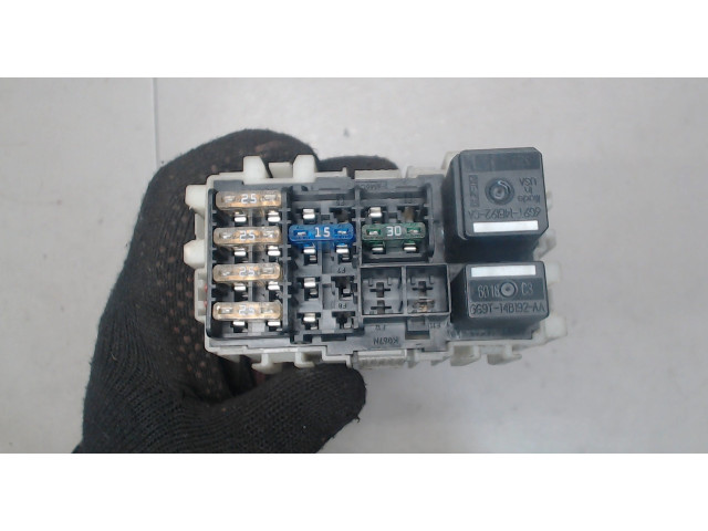 Блок предохранителей  Ford S-Max 2006-2010          1.8