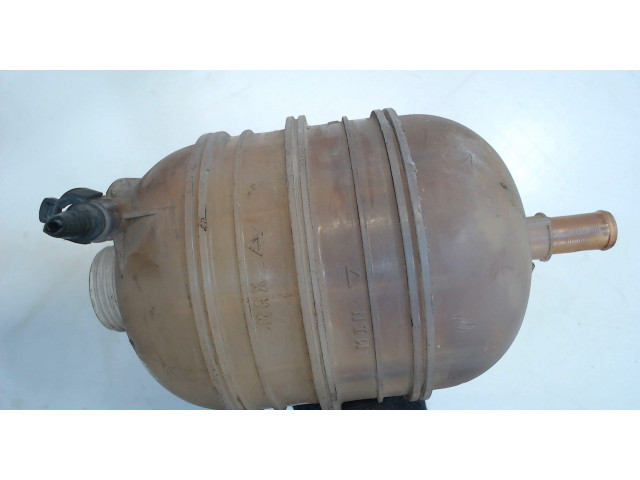 Бачок расширительный  Peugeot 206 9648568180   1.4