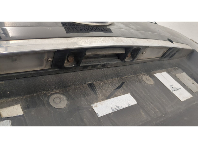 Замок багажника  KIA Sorento 2002-2009       