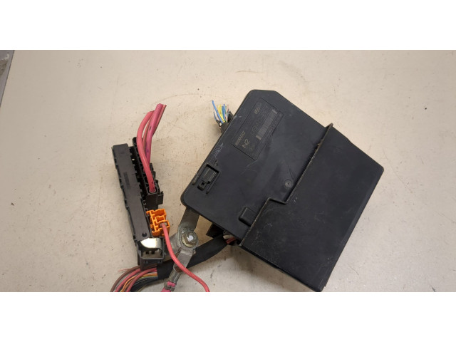 Блок предохранителей  Renault Scenic 2003-2009      8200481866   