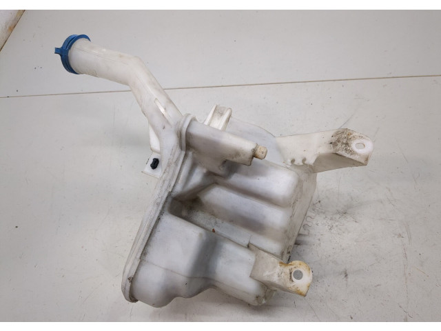 Бачок омывателя  Toyota Yaris 2005-2011    