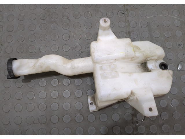 Бачок омывателя  Ford Mondeo 3 2000-2007      1.8