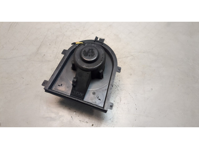 Моторчик печки  Volkswagen Golf 5 2003-2009 1j1819021a      1j1819021a   