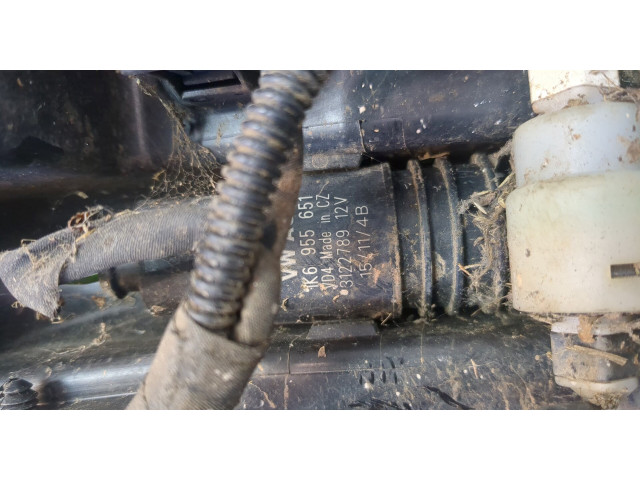 Бачок омывателя  Volkswagen Tiguan 2007-2011    