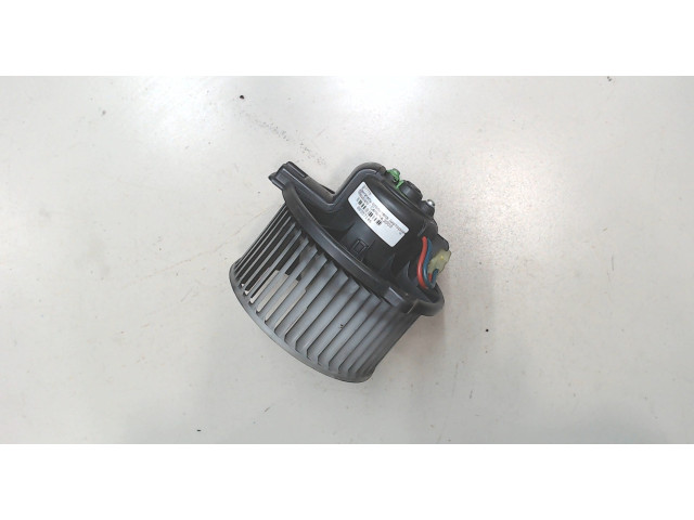 Моторчик печки  Mitsubishi Carisma 0130111191    0130111191   