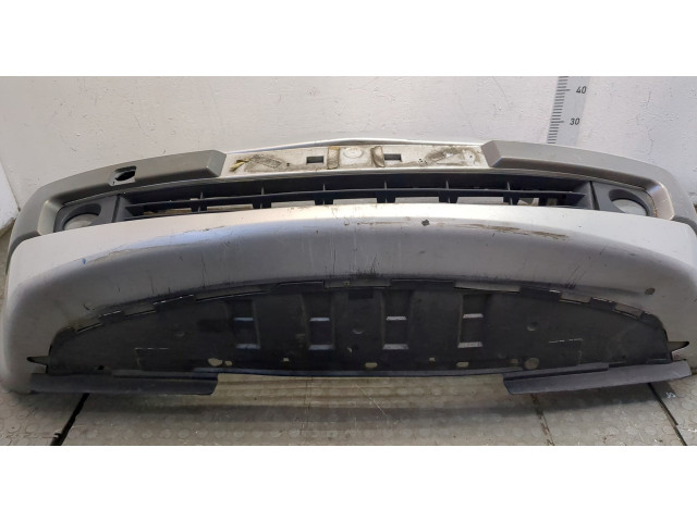 Бампер  Renault Megane 2 2002-2009 передний   7701476892