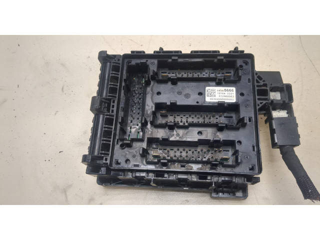 Блок предохранителей  Cadillac XT5 2016-2019      812968063, 181640221   
