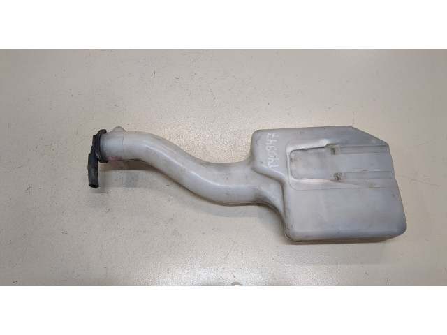 Бачок расширительный  Toyota RAV 4 2000-2005    