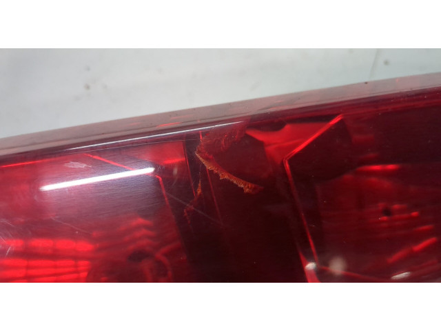 Задний фонарь        Nissan X-Trail (T30) 2001-2006 