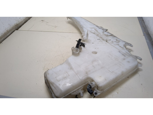 Бачок омывателя  BMW 3 E90, E91, E92, E93 2005-2012    