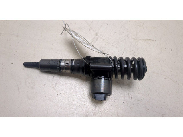 Форсунка топливная  Mitsubishi Outlander XL 2006-2012    MN980235     