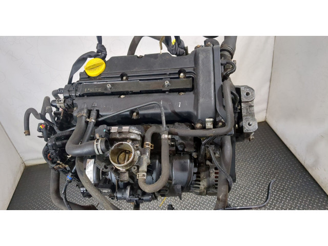 Клапанная крышка двигателя ДВС  Opel Corsa D 2006-2011 1.2  55351461   