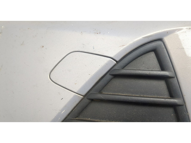 Решетка радиатора  Ford Focus 3 2011-2015          2048467, BM518200BF