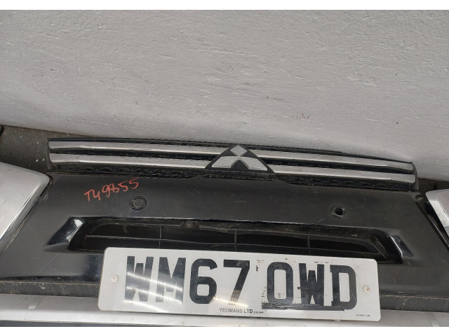 Решетка радиатора  Mitsubishi Eclipse Cross 2017-2020          7450B256