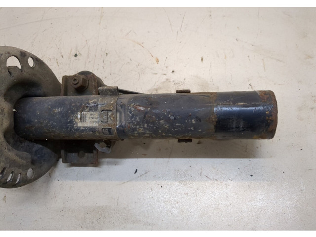 Стойка амортизатора  Skoda Roomster 2010-2015 6Q0413031BJ, 6Q0411105AG     