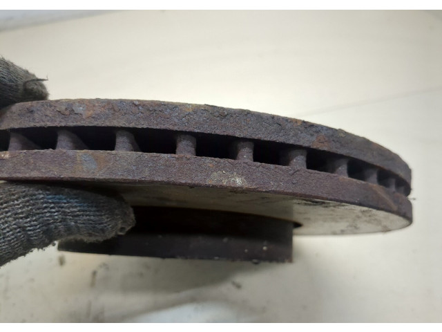 Диск тормозной  Volkswagen Transporter 5 2003-2009   передний         