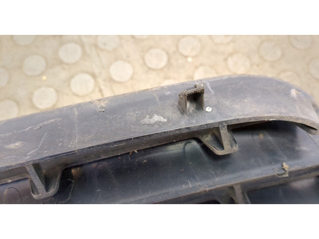 Решетка радиатора  Volkswagen Transporter 5 2003-2009          7H0853653