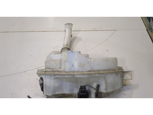 Бачок омывателя  Mazda 5 (CR) 2005-2010      1.8