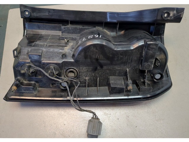 Задний фонарь     XFB000593   Land Rover Discovery 3 2004-2009 