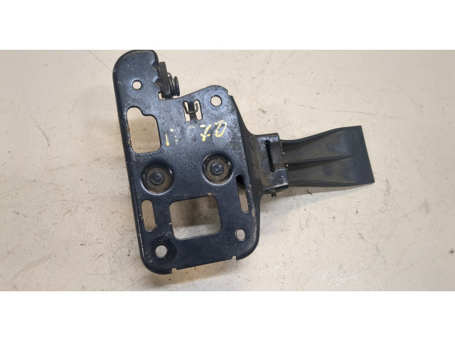 Замок капота  Volkswagen Touareg 2007-2010     